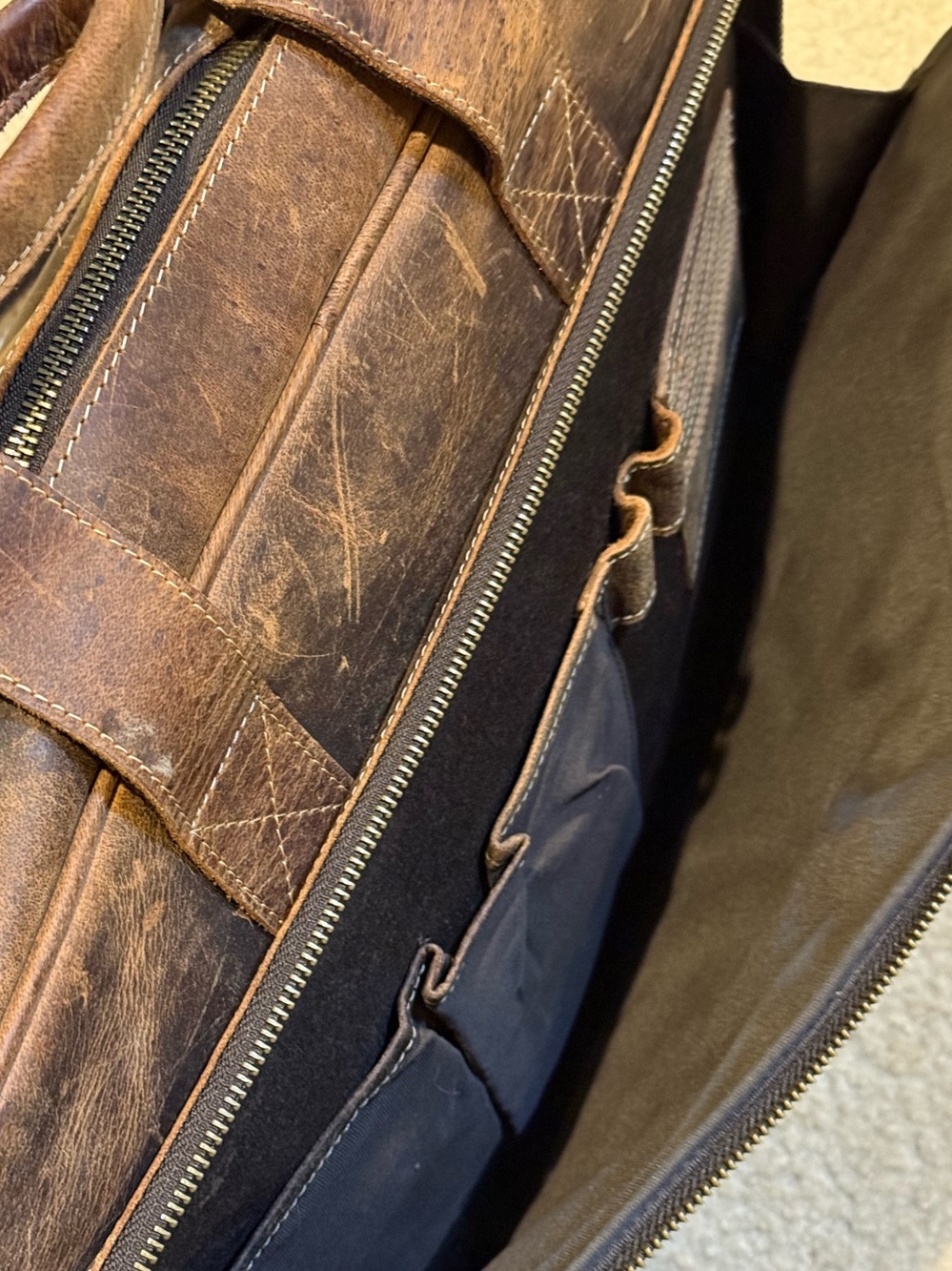 18-Inch Buffalo Leather Briefcase – Distressed Brown Laptop School Messenger Bag - Picture 6 of 16